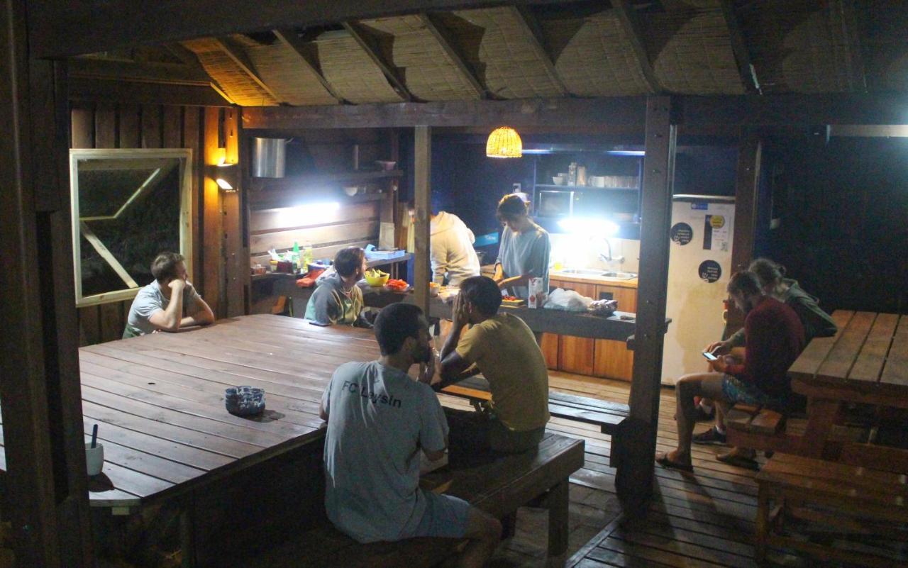 Mar De Fondo Hostel Пунта-дель-Дьябло Экстерьер фото